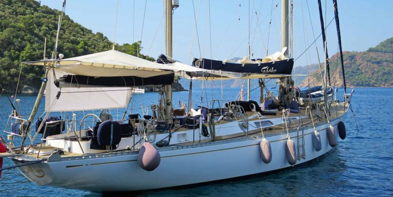 sailing-yacht-charter-Shaitan-external-04