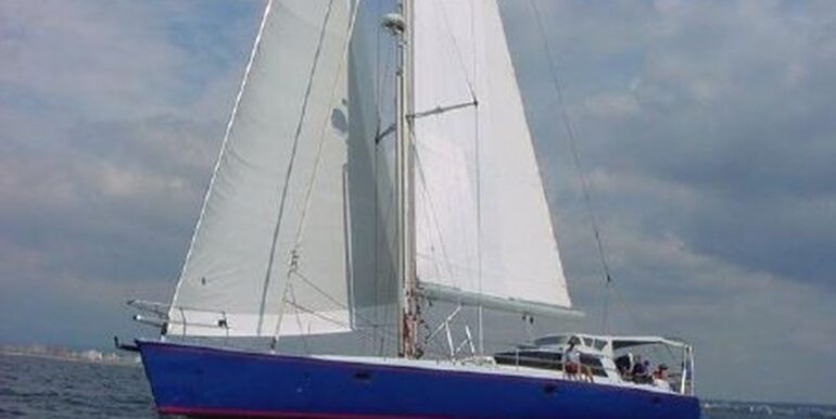 Valtair sailing